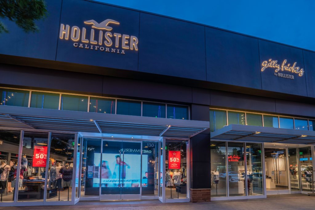 Hollister 